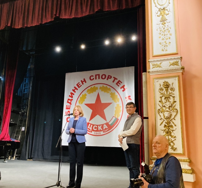 Фандъкова приветства изявени състезатели на ОСК ЦСКА